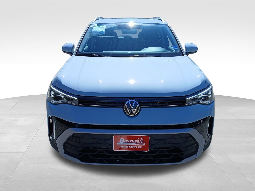 New 2026 Volkswagen Taos SE FWD image 8