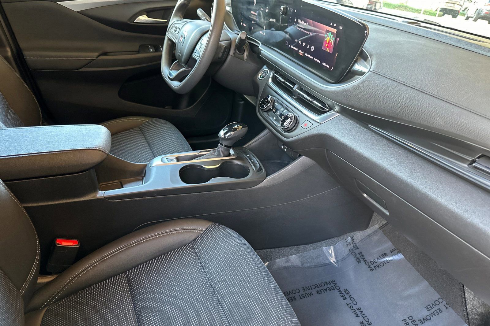 Certified 2025 Buick Envista Preferred FWD image 16