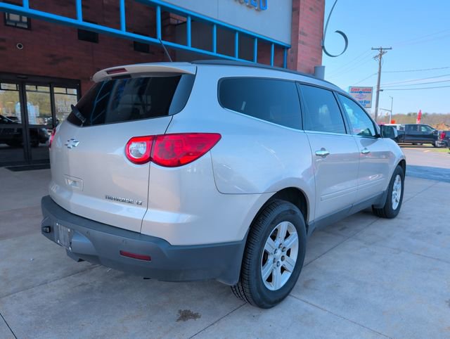 Used 2012 Chevrolet Traverse LT FWD image 8