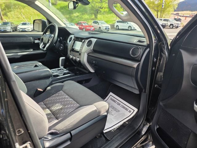 Used 2018 Toyota Tundra SR5 w/ SR5 Upgrade Package AWD/4WD image 21