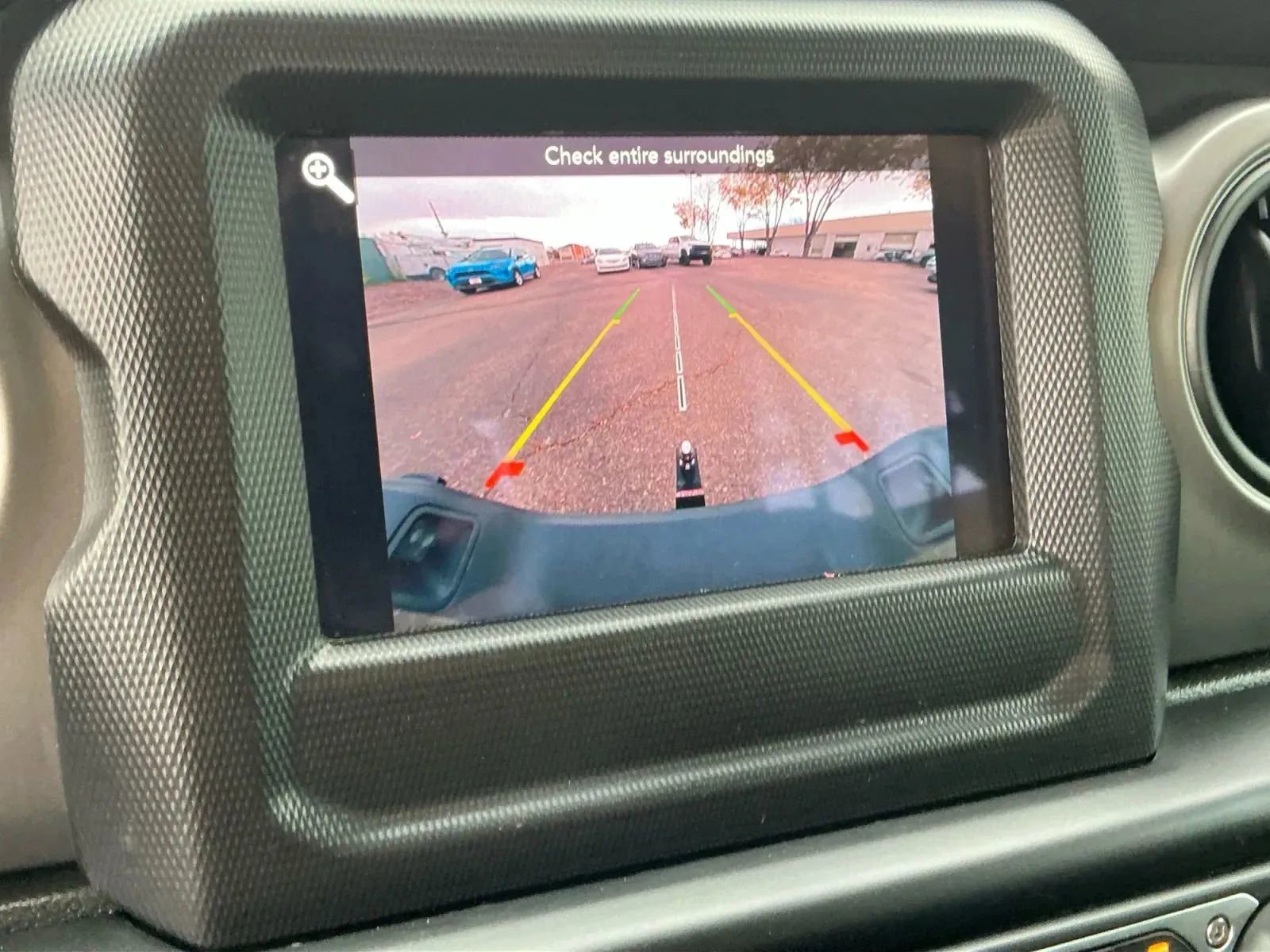 Used 2022 Jeep Gladiator Sport image 30