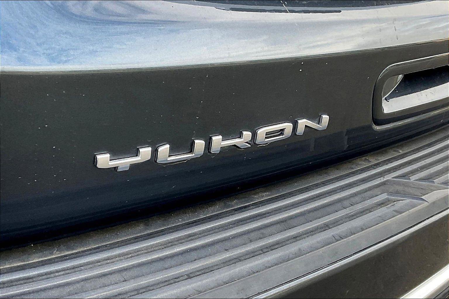 Used 2021 GMC Yukon Denali w/ Advanced Technology Package image 8