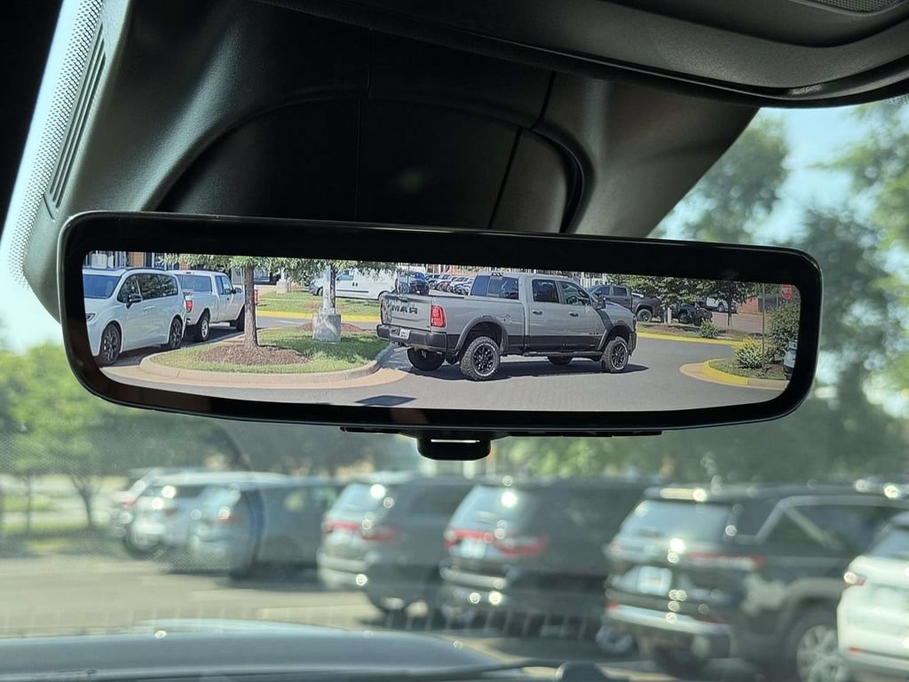 New 2026 RAM 3500 Laramie AWD/4WD image 28