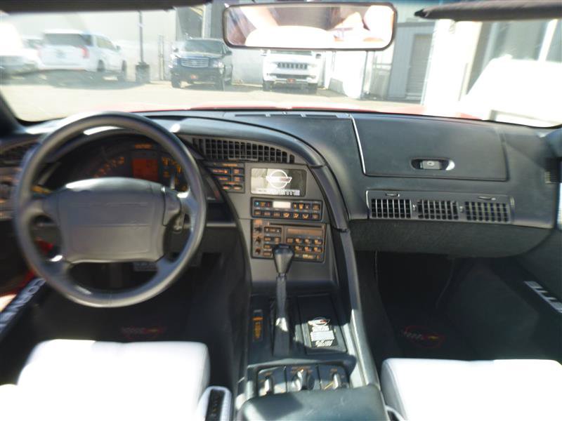 Used 1992 Chevrolet Corvette Convertible RWD image 13