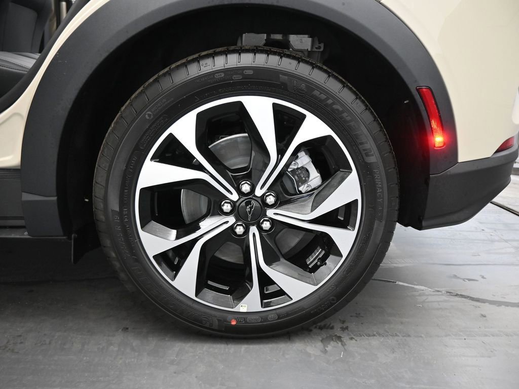 New 2026 Ford Mustang Mach-E Select image 21