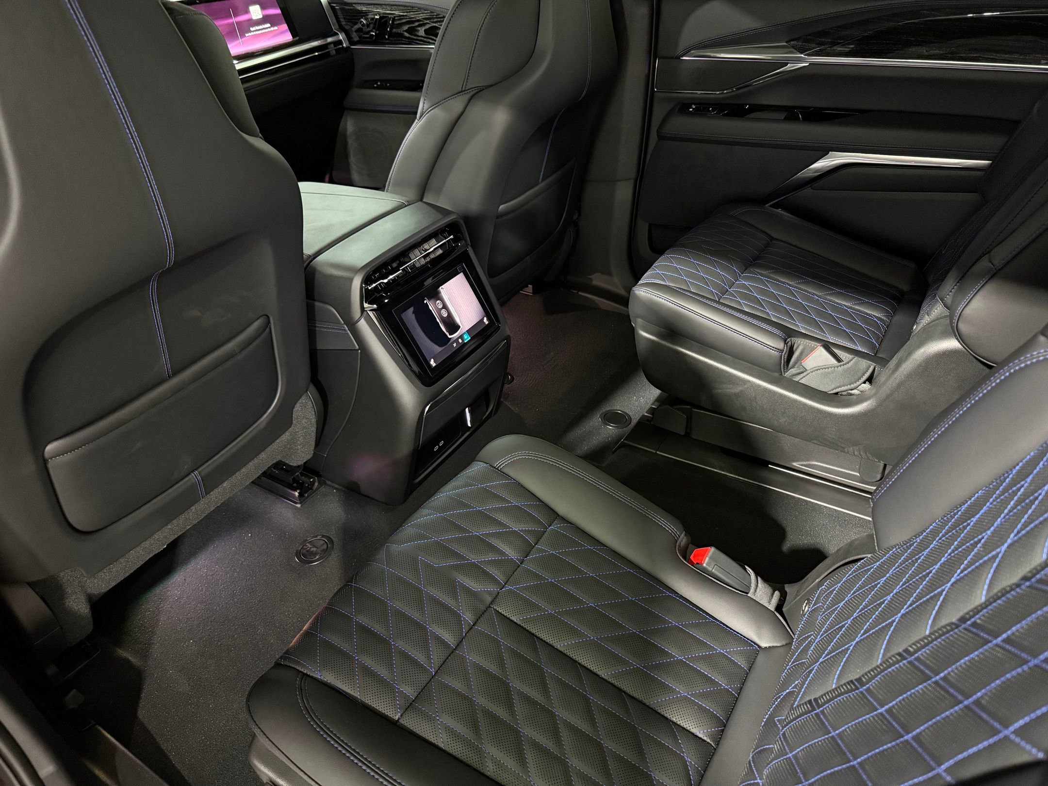 New 2026 Cadillac Escalade IQ Sport 1 w/ LPO, Floor Liner Package image 41