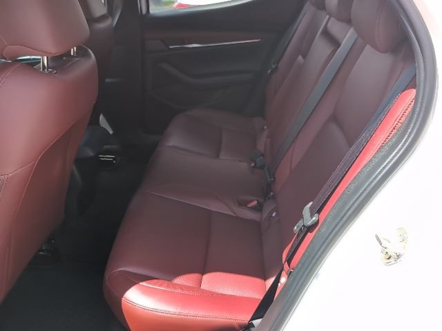 Used 2022 MAZDA MAZDA3 s FWD image 25