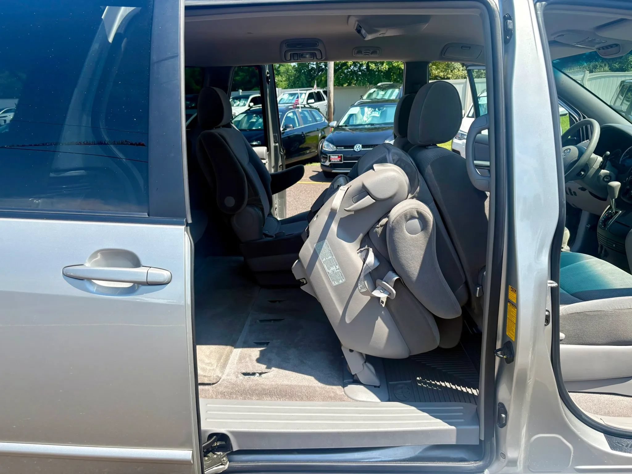 Used 2005 Toyota Sienna LE AWD/4WD image 23