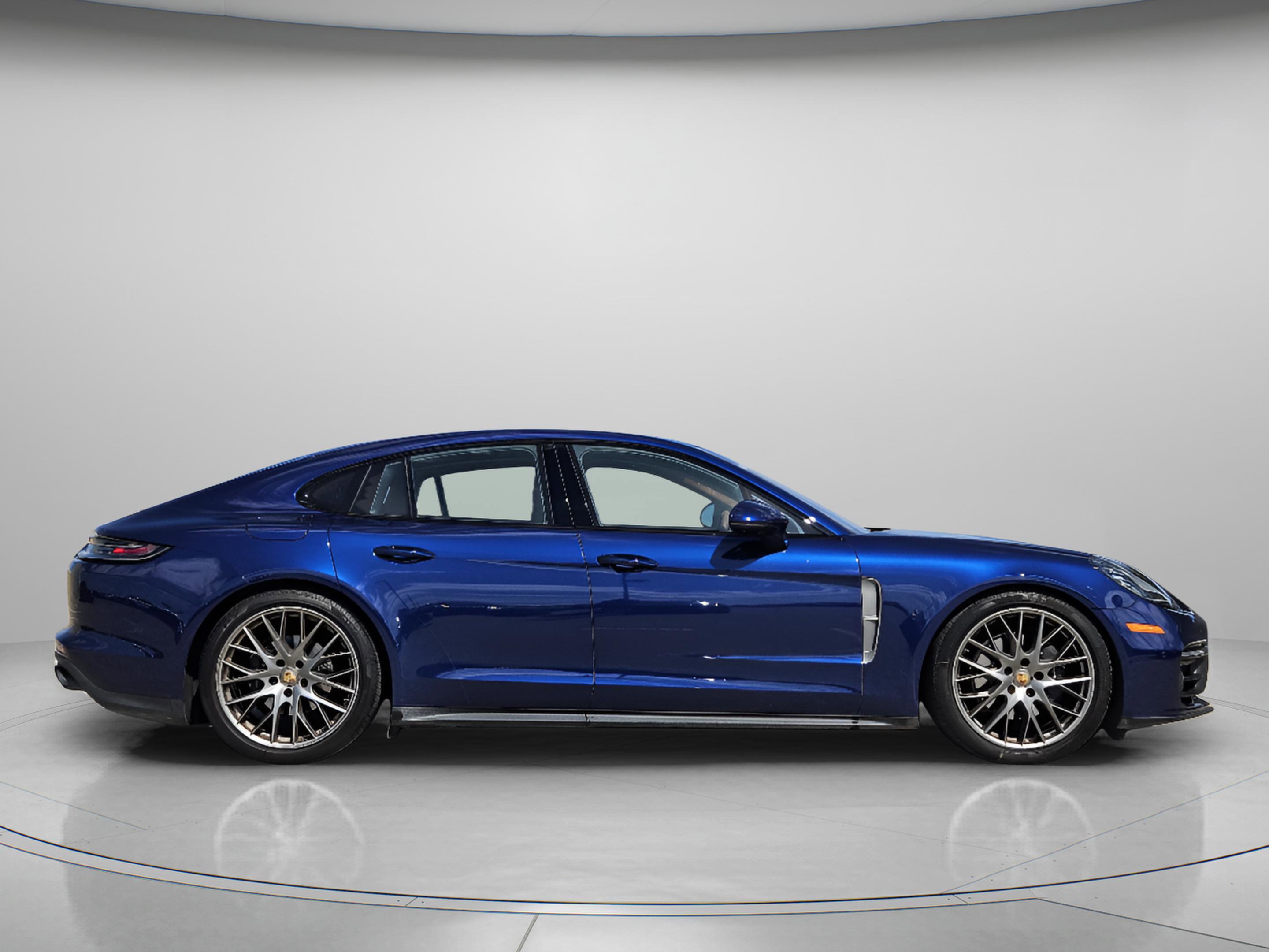 Certified 2023 Porsche Panamera 4 Platinum Edition image 7