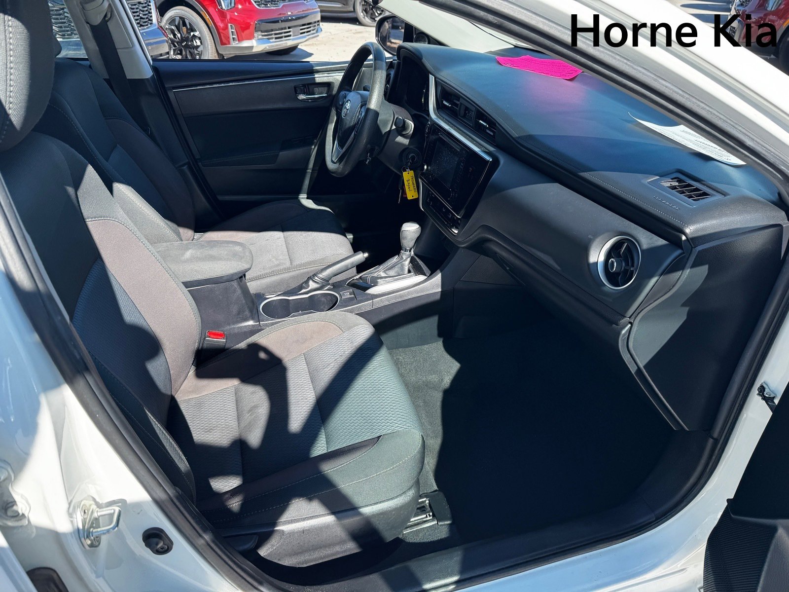 Used 2019 Toyota Corolla LE image 23