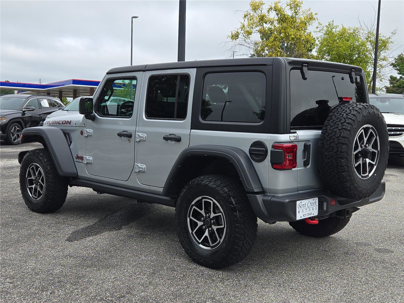 Used 2024 Jeep Wrangler Unlimited Rubicon image 11