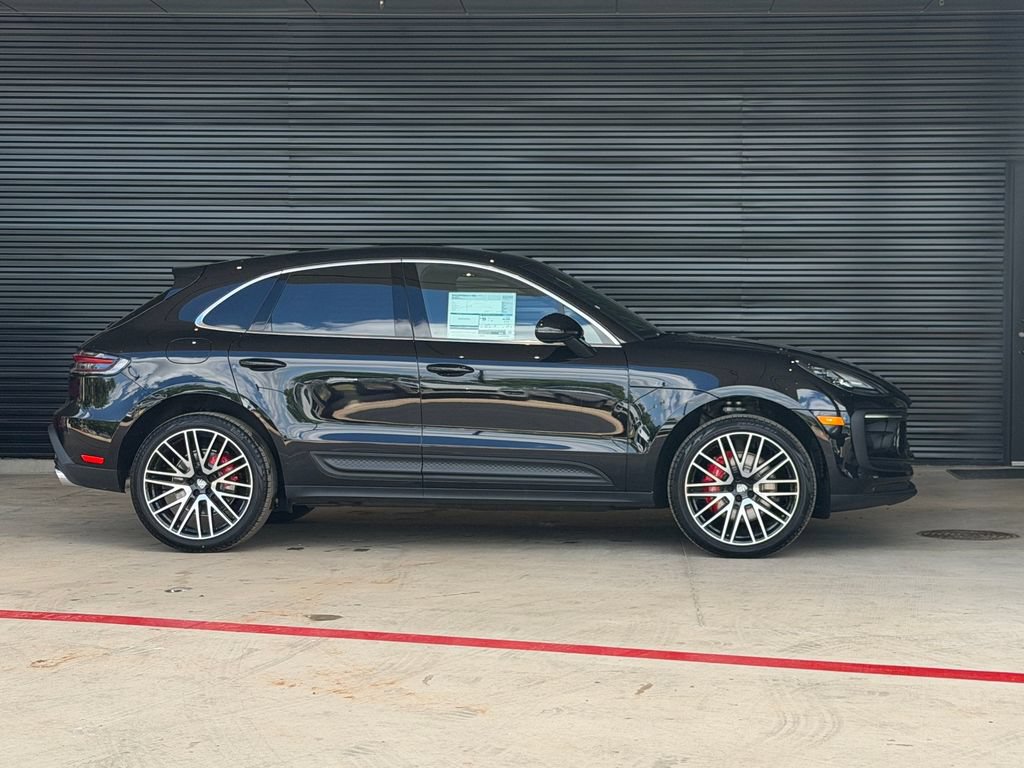 New 2026 Porsche Macan GTS AWD/4WD image 10