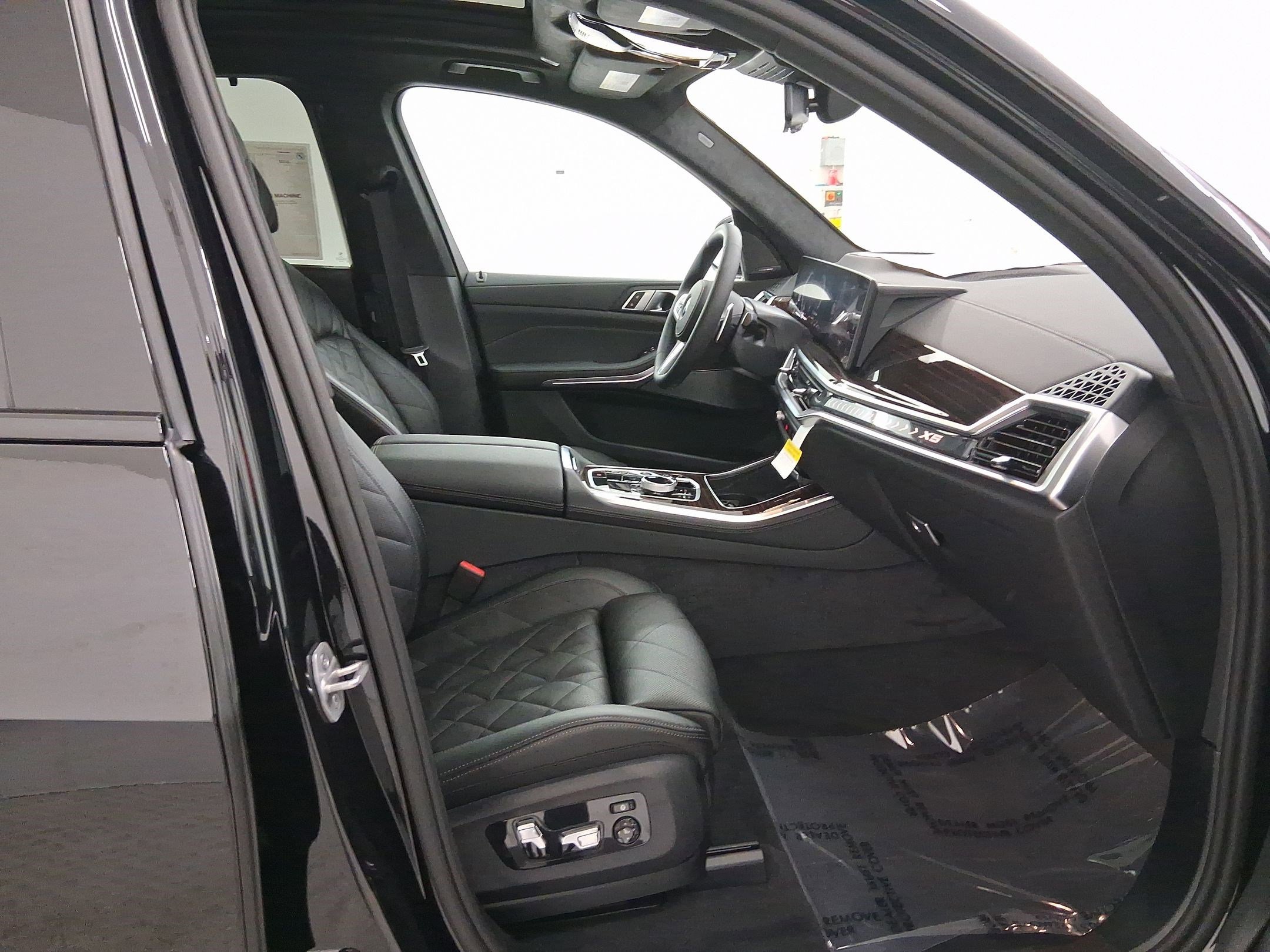 New 2026 BMW X5 xDrive40i w/ Executive Package image 31