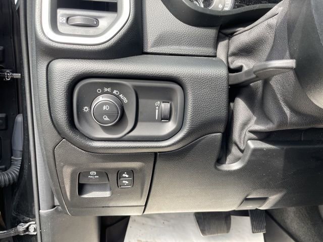 Used 2021 RAM 1500 Big Horn image 23