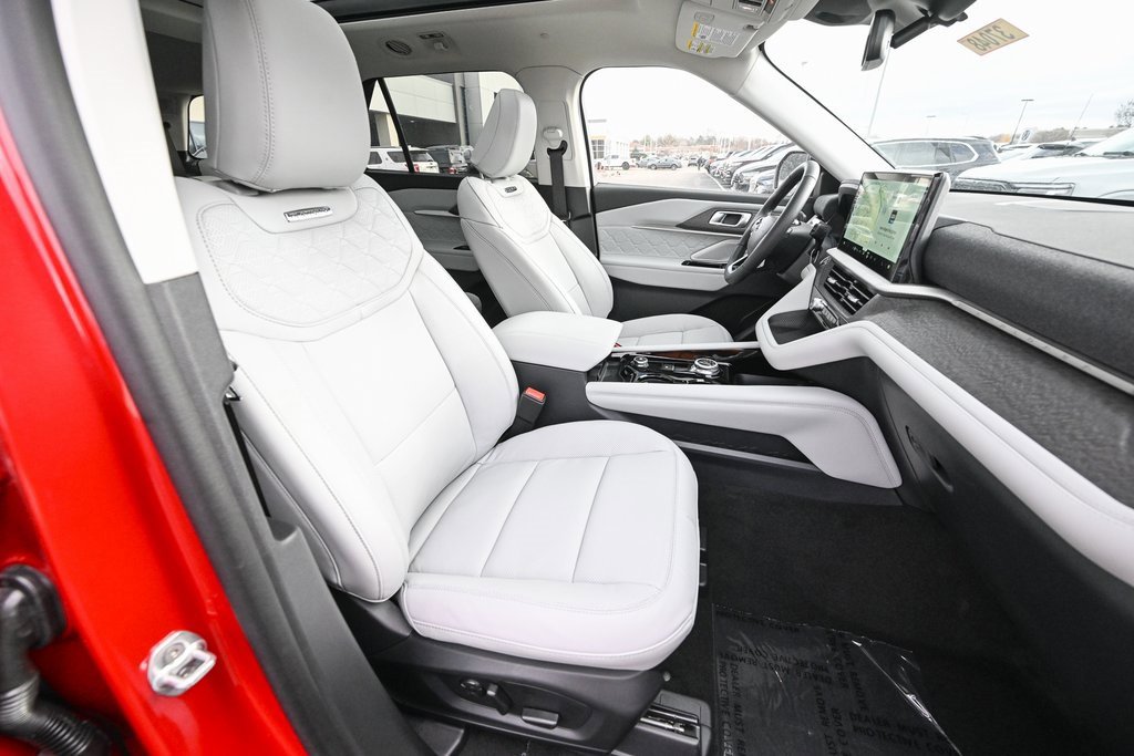 New 2026 Ford Explorer Platinum w/ LUX Leather Package image 23