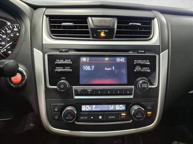 Used 2017 Nissan Altima 2.5 SL w/ Moonroof Package FWD image 10
