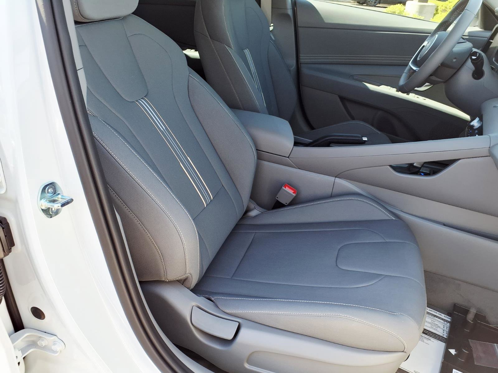 New 2026 Hyundai Elantra Sport FWD image 7