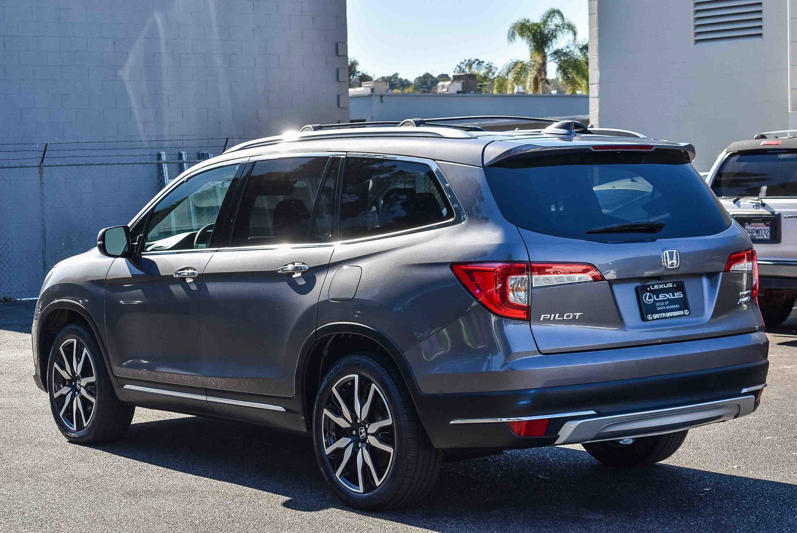 Used 2019 Honda Pilot Touring image 4