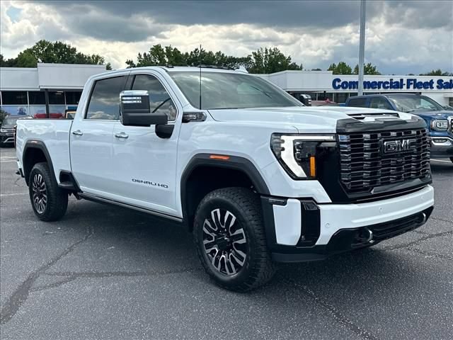 New 2026 GMC Sierra 2500 Denali Ultimate AWD/4WD image 2