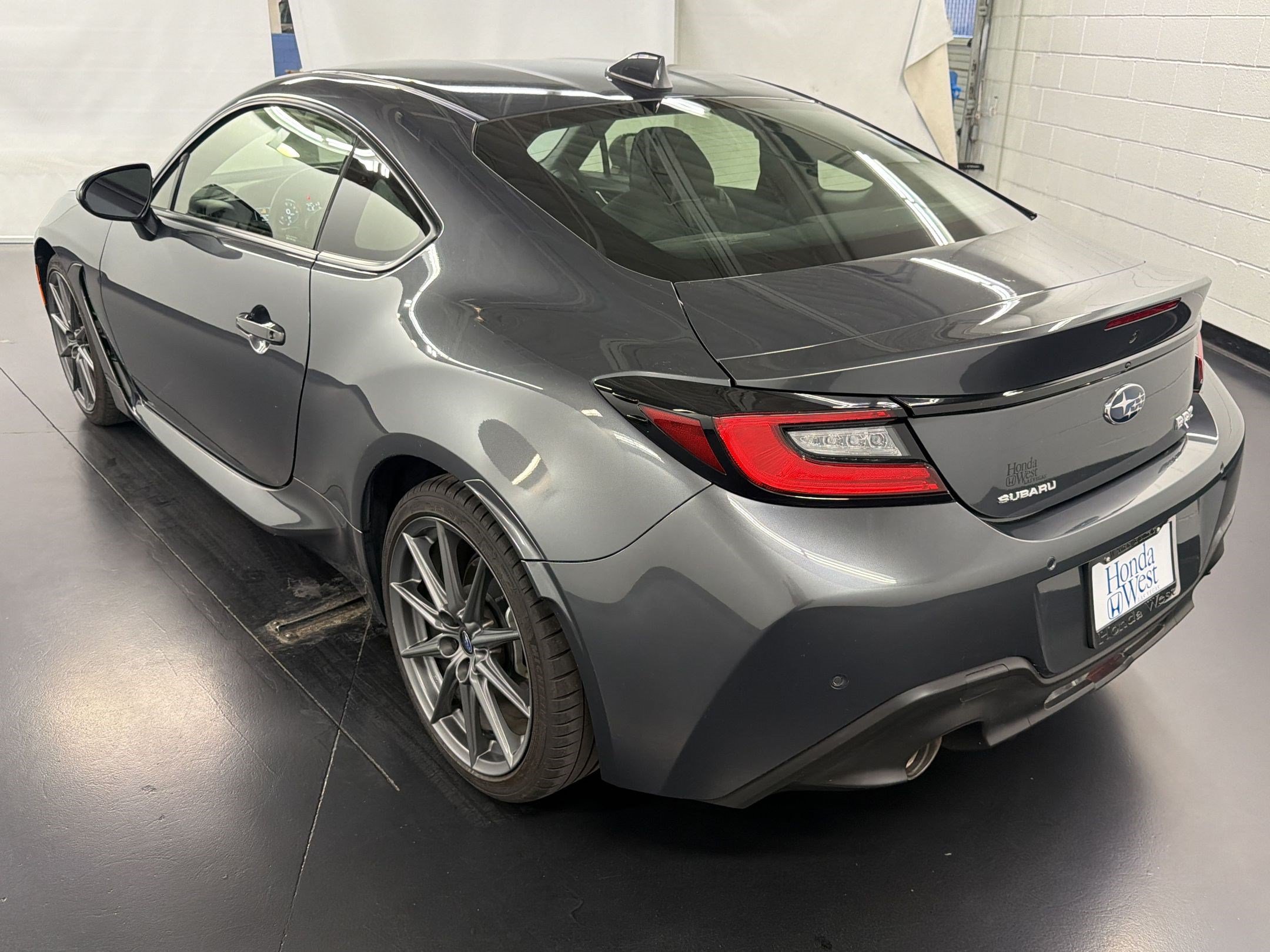 Used 2023 Subaru BRZ Limited RWD image 3