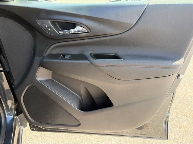 Used 2023 Chevrolet Equinox RS AWD/4WD image 37