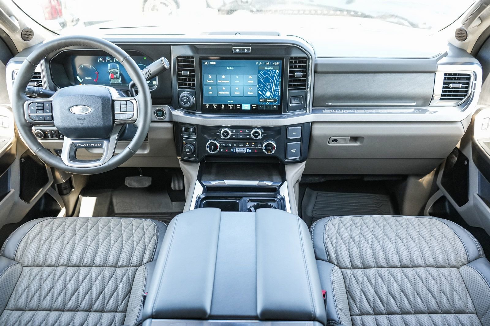 Used 2025 Ford F450 Platinum w/ Platinum Plus Package AWD/4WD image 12