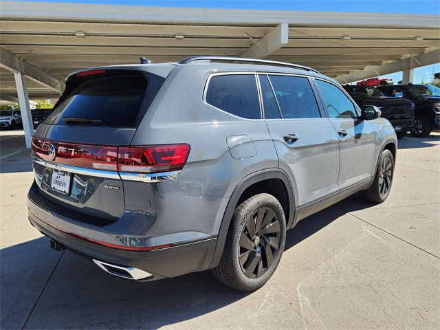 New 2026 Volkswagen Atlas SE image 3