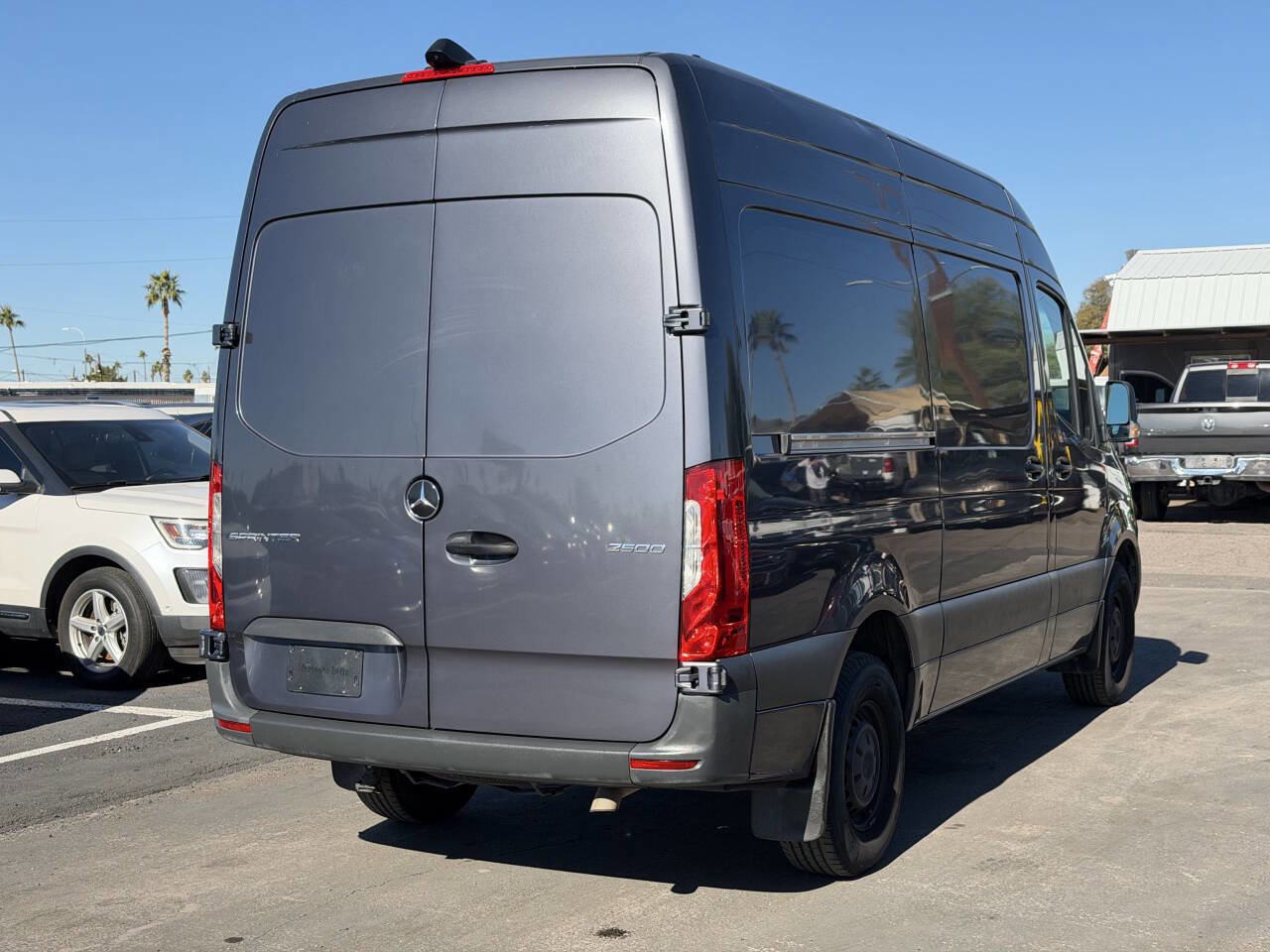 Used 2021 Mercedes-Benz Sprinter 2500 w/ Driver Convenience Package image 10