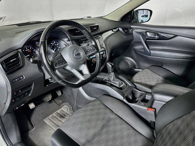 Used 2022 Nissan Rogue Sport SV AWD/4WD image 9