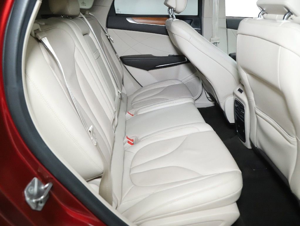 Used 2019 Lincoln MKC Select w/ Select Plus Package image 32