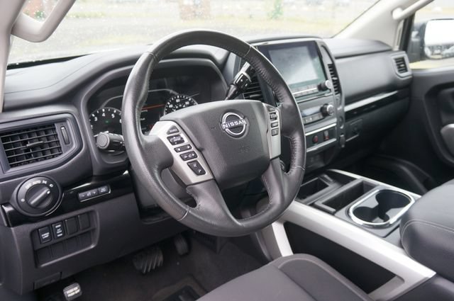 Certified 2024 Nissan Titan SV w/ SV Convenience Package AWD/4WD image 11