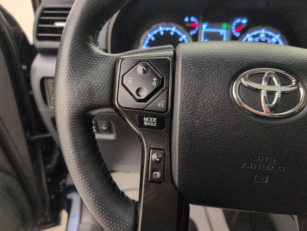 Used 2023 Toyota 4Runner TRD Off-Road Premium w/ Moonroof Package AWD/4WD image 37