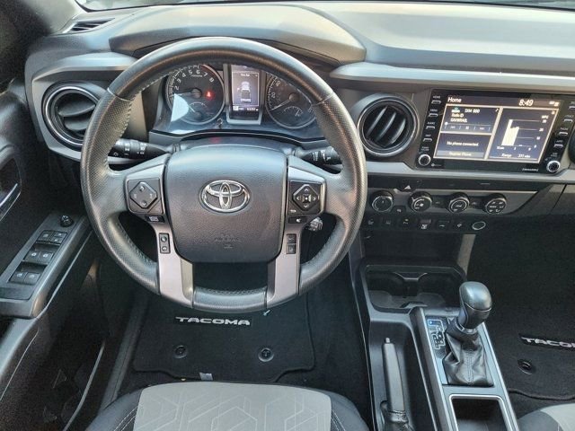 Used 2020 Toyota Tacoma TRD Sport w/ Technology Package image 28
