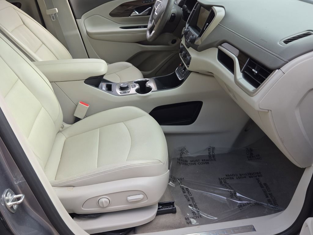 Used 2019 GMC Terrain Denali w/ Advanced Safety Package image 18