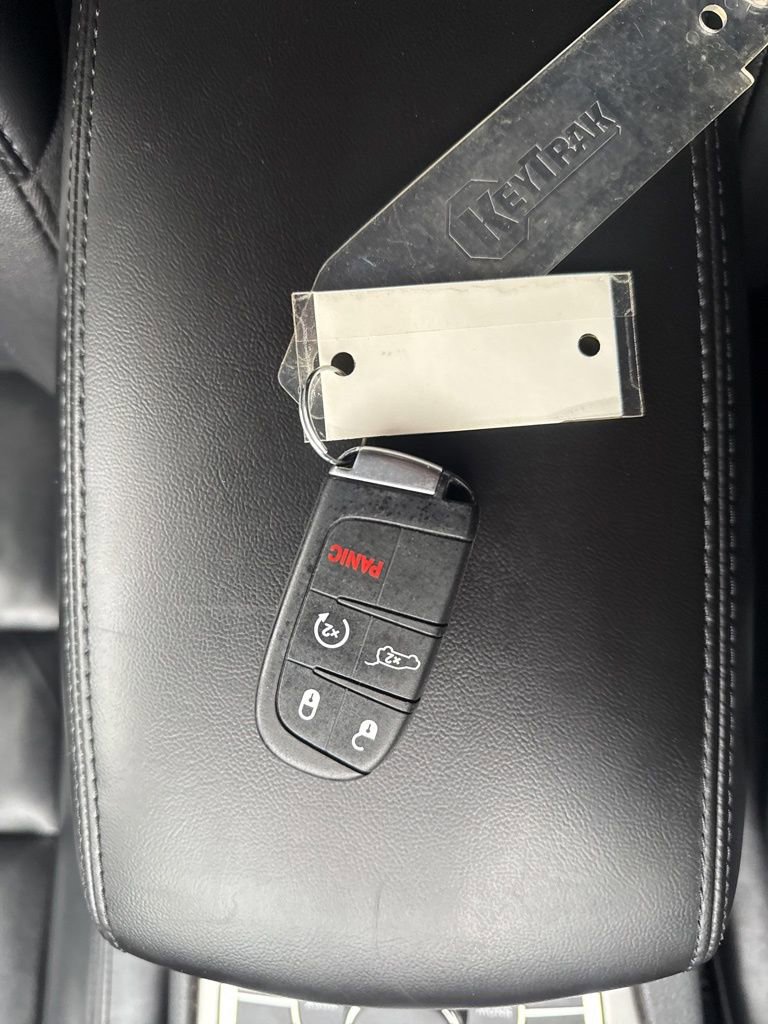 Used 2020 Jeep Grand Cherokee Limited image 37