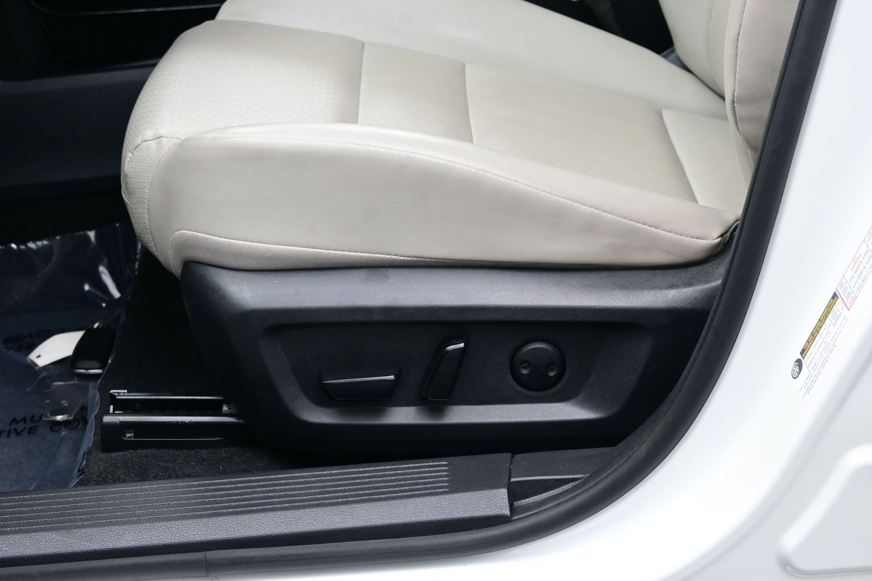 Used 2023 Nissan Rogue SV w/ SV Premium B Package AWD/4WD image 11