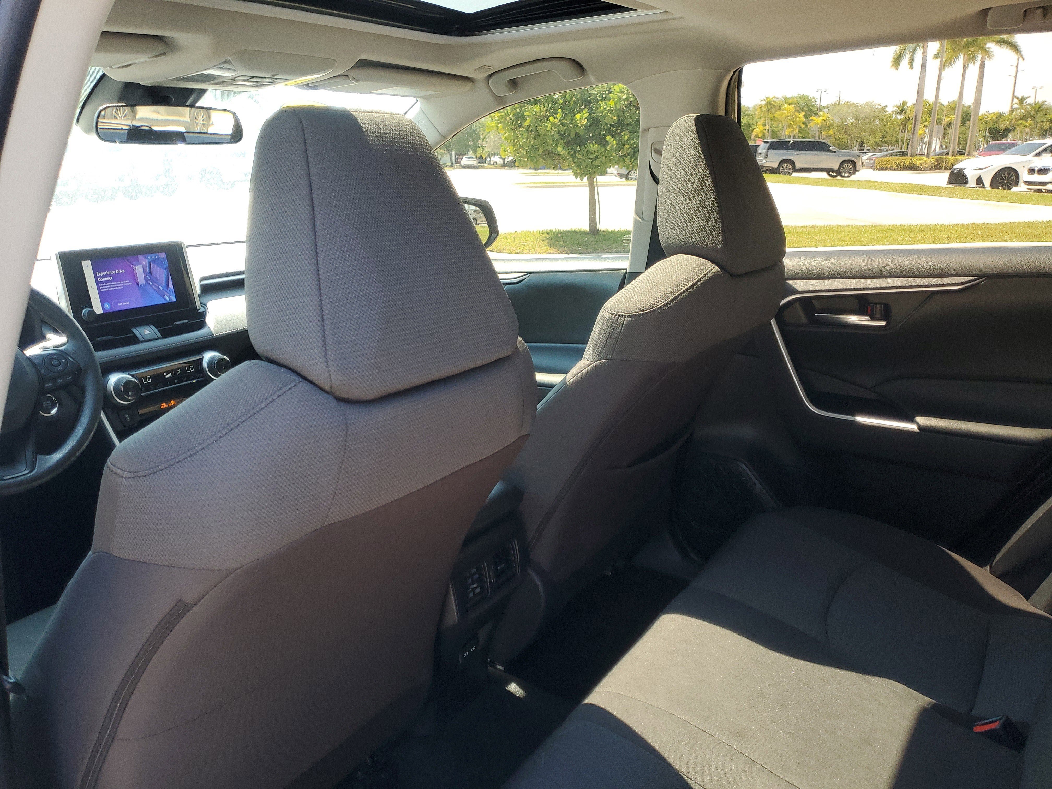 Used 2023 Toyota RAV4 XLE w/ Convenience Package image 13