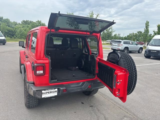 Used 2021 Jeep Wrangler Unlimited Sahara AWD/4WD image 22