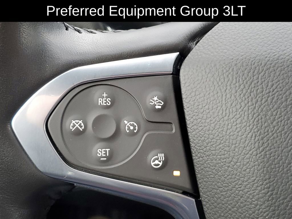 Used 2022 Chevrolet Traverse LT w/ LT Premium Package image 12