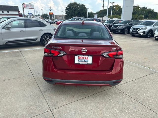 Used 2021 Nissan Versa SR FWD image 6
