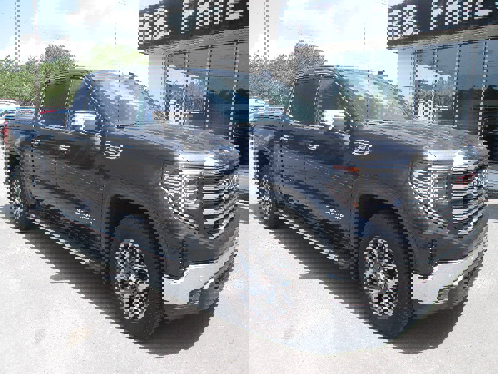 Certified 2022 GMC Sierra 1500 SLT w/ SLT Premium Plus Package image 8