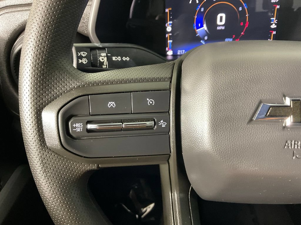 Used 2023 Chevrolet Colorado Trail Boss AWD/4WD image 23