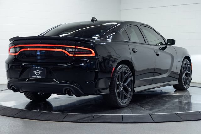 Used 2023 Dodge Charger R/T w/ Blacktop Package RWD image 10