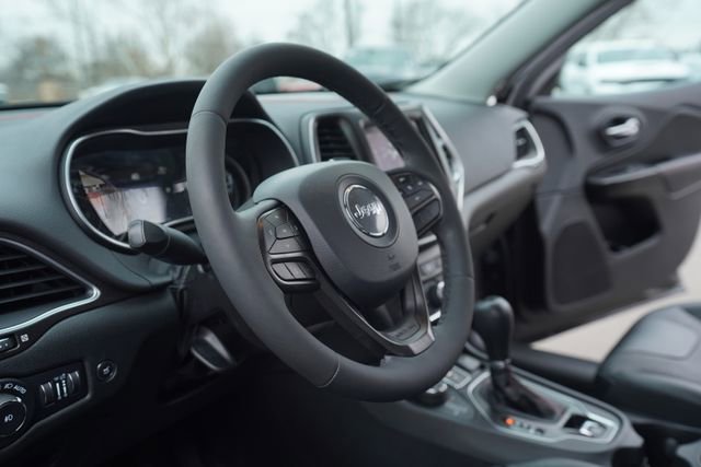 Used 2022 Jeep Cherokee Trailhawk w/ Sun, Sound & Nav Group image 27