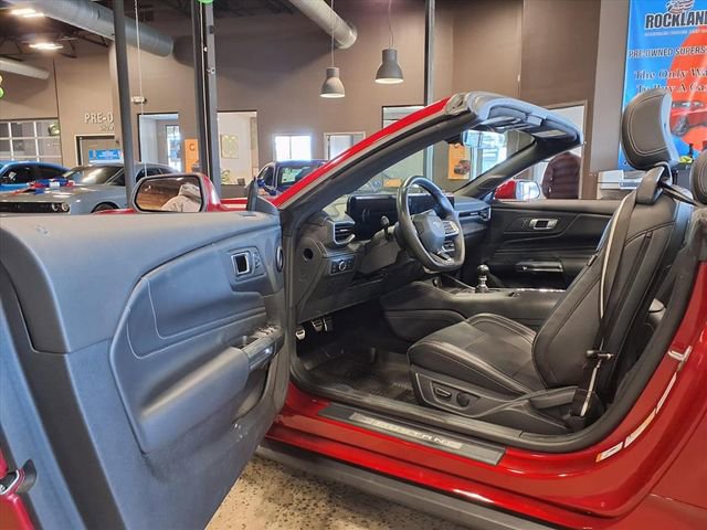 Used 2024 Ford Mustang GT Premium image 13