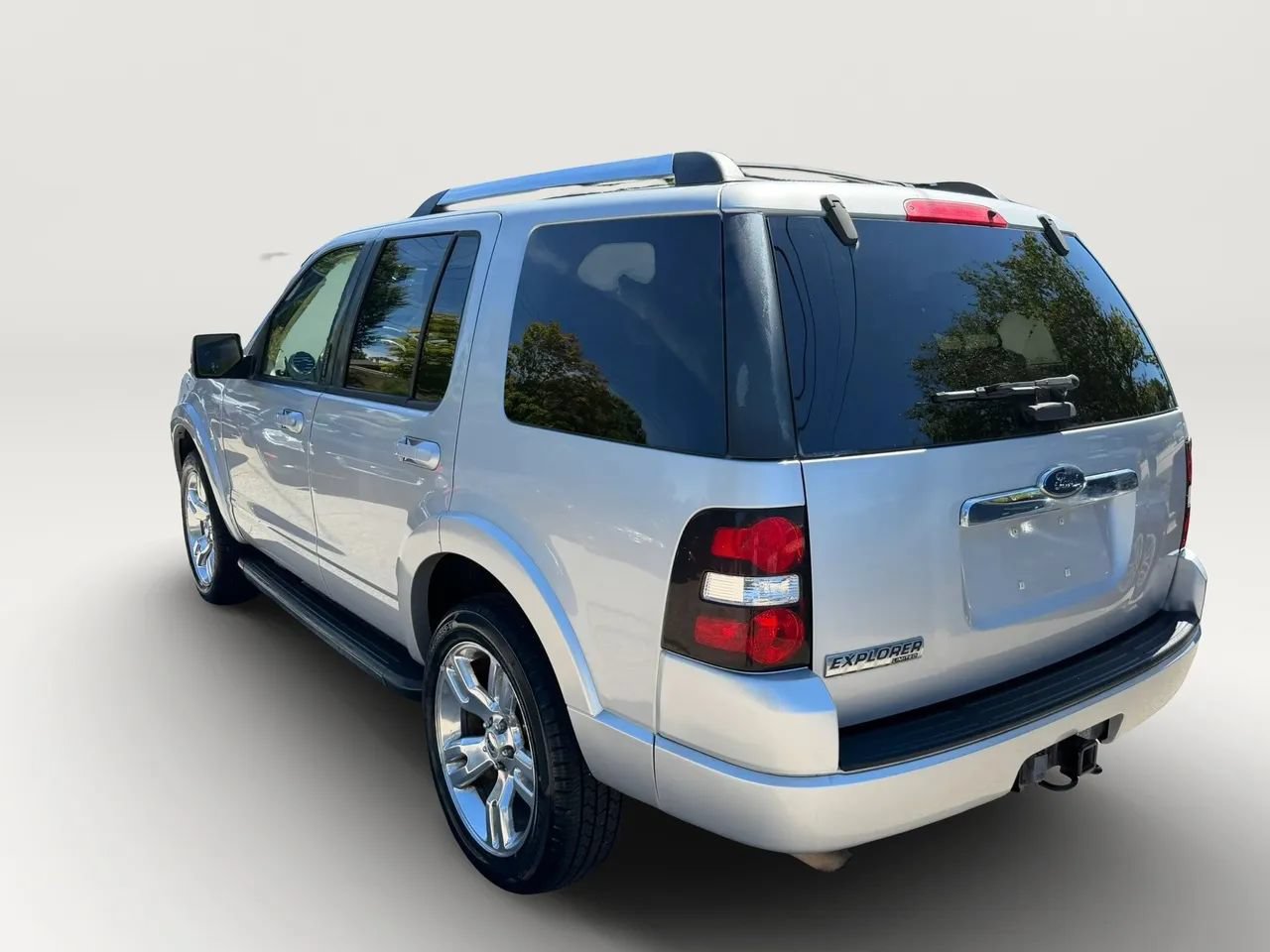 Used 2009 Ford Explorer Limited RWD image 5