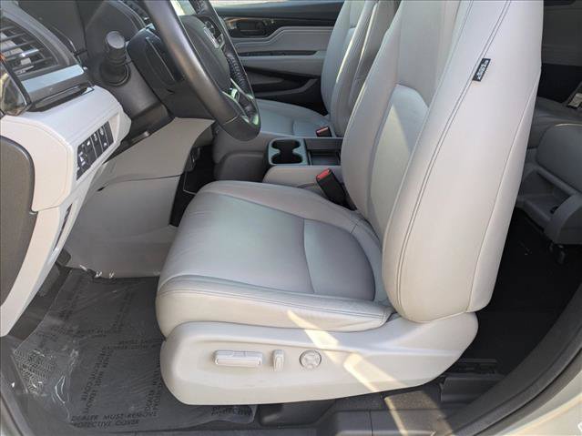 Certified 2024 Honda Odyssey Touring image 17
