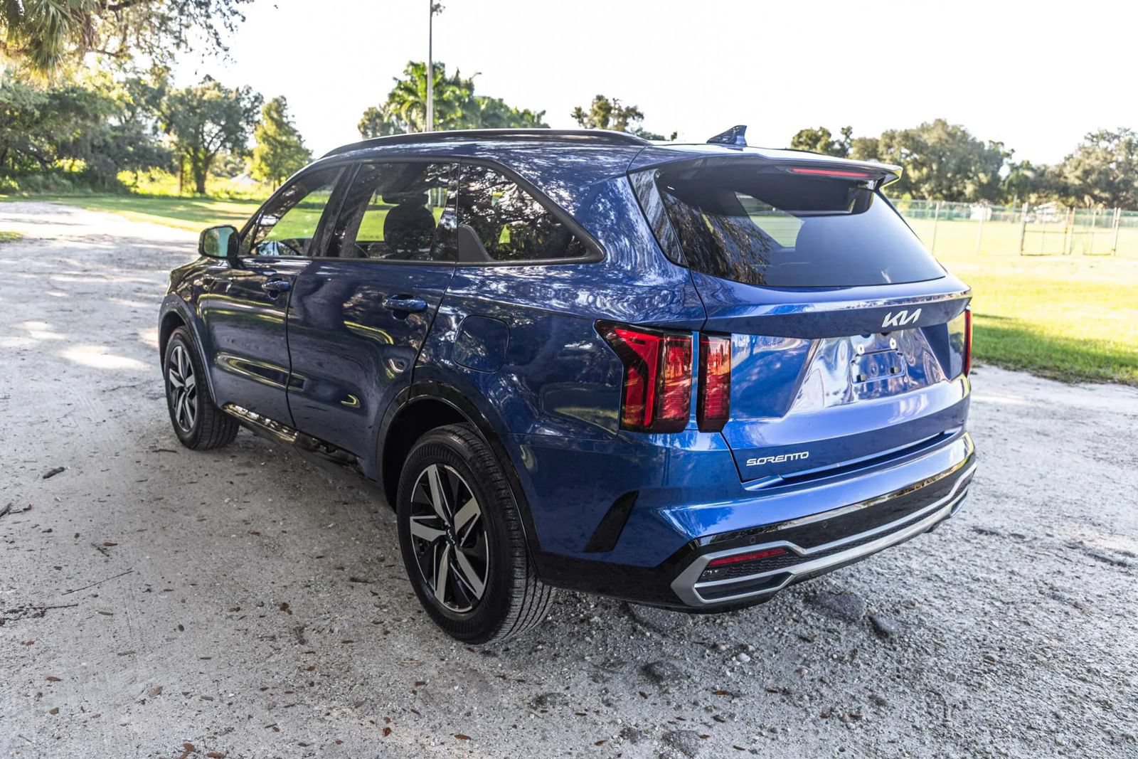 Used 2023 Kia Sorento S w/ Panoramic Sunroof Package FWD image 21