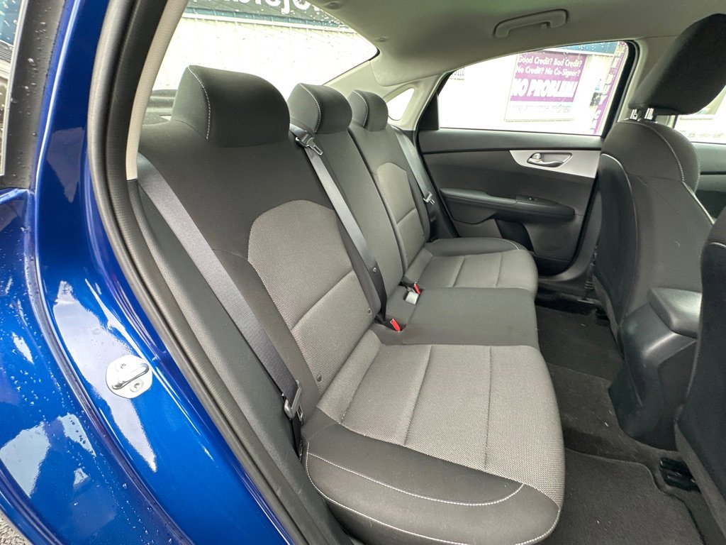 Used 2024 Kia Forte LXS FWD image 17