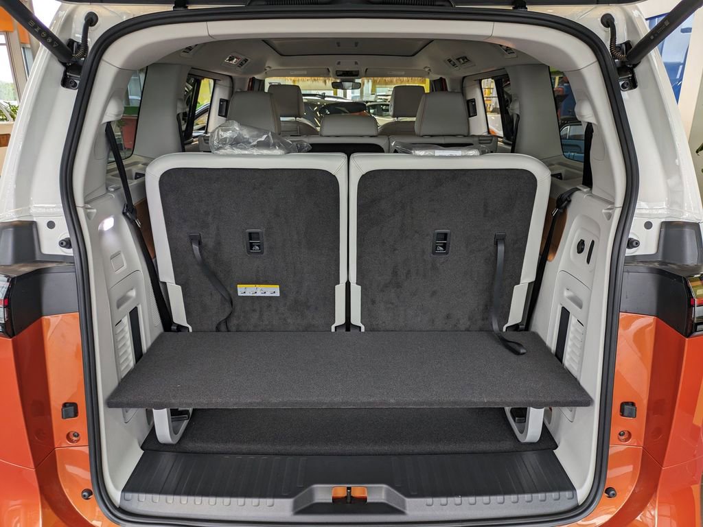 New 2025 Volkswagen ID. Buzz 1st Edition image 11